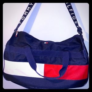 Tommy Hilfiger duffel
